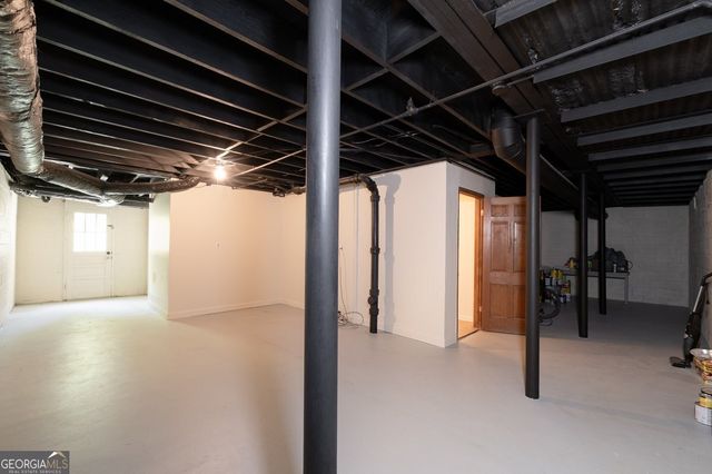 3648 Calumet Road, Decatur, GA 30034