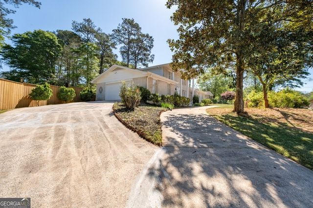 3648 Calumet Road, Decatur, GA 30034