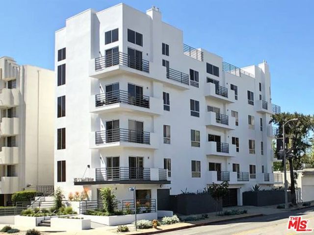 301 S SWALL Drive 103, Los Angeles, CA 90048