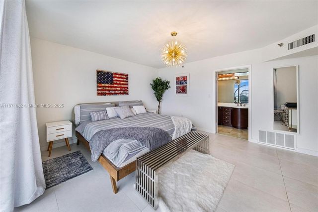 5900 Collins Ave 1905, Miami Beach, FL 33140