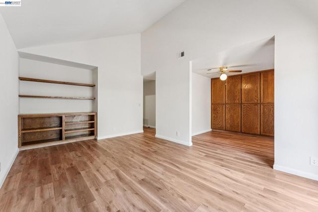 365 Channing Way, Alameda, CA 94502