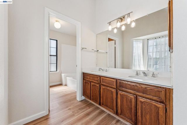 365 Channing Way, Alameda, CA 94502