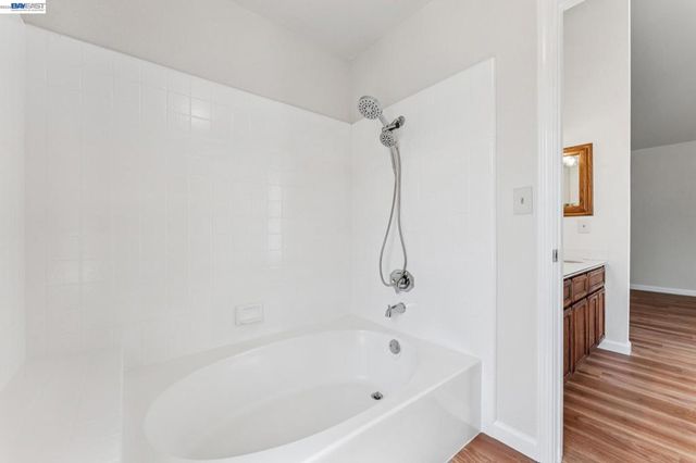 365 Channing Way, Alameda, CA 94502