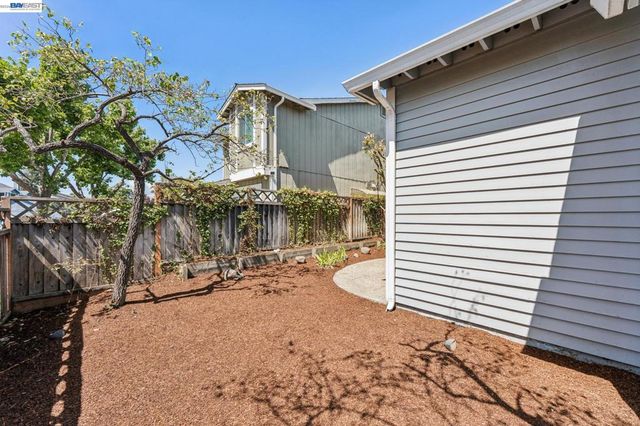 365 Channing Way, Alameda, CA 94502