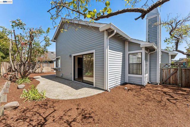365 Channing Way, Alameda, CA 94502