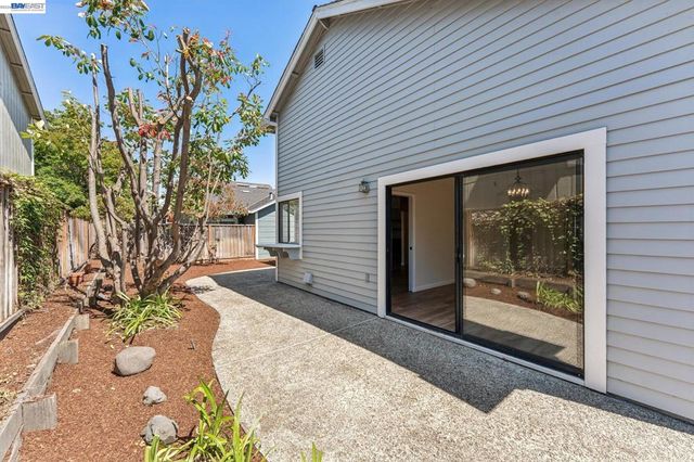 365 Channing Way, Alameda, CA 94502