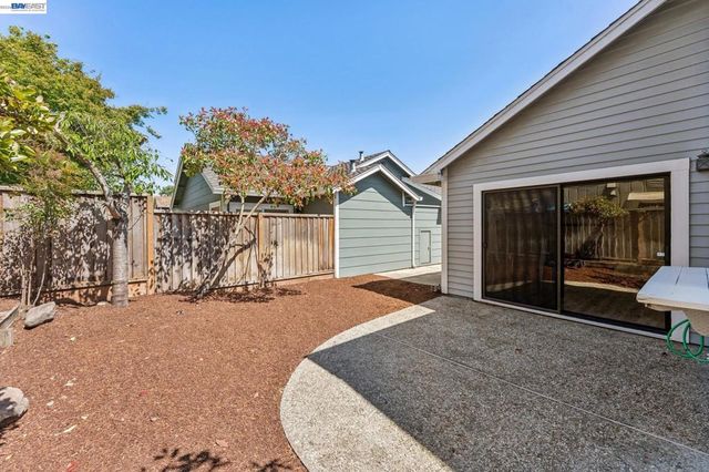 365 Channing Way, Alameda, CA 94502