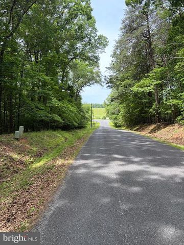 1 RAPIDAN RD, Locust Grove, VA 22508