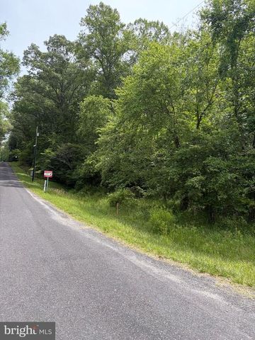 1 RAPIDAN RD, Locust Grove, VA 22508
