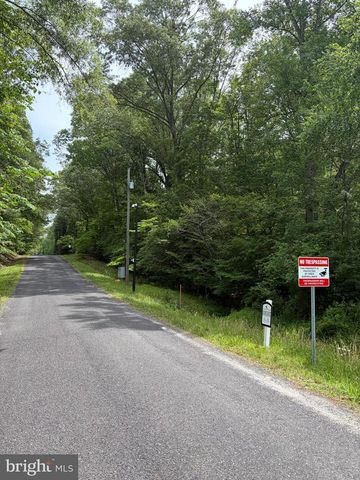 1 RAPIDAN RD, Locust Grove, VA 22508