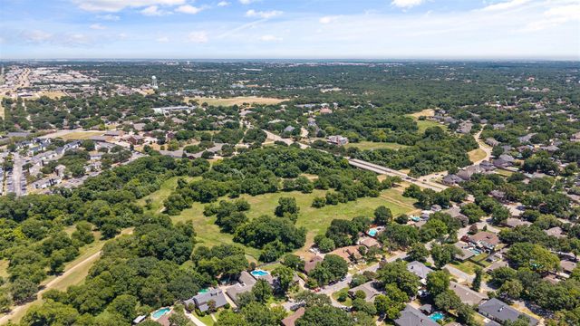 2211 Southcrest Drive, Arlington, TX 76013