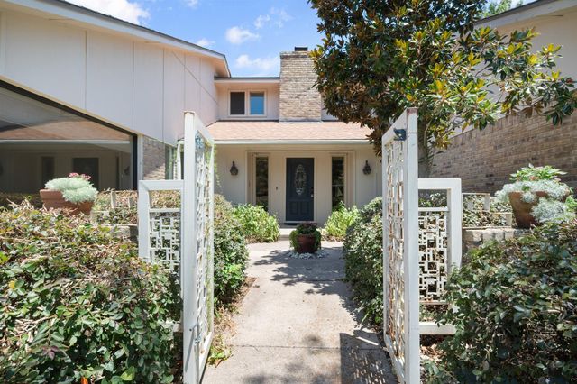 2211 Southcrest Drive, Arlington, TX 76013