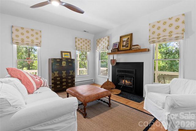 109 Paradise Circle, Clyde, NC 28721