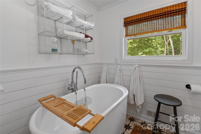 109 Paradise Circle, Clyde, NC 28721