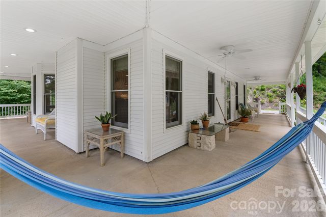 109 Paradise Circle, Clyde, NC 28721