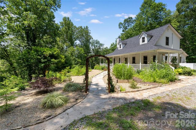 109 Paradise Circle, Clyde, NC 28721