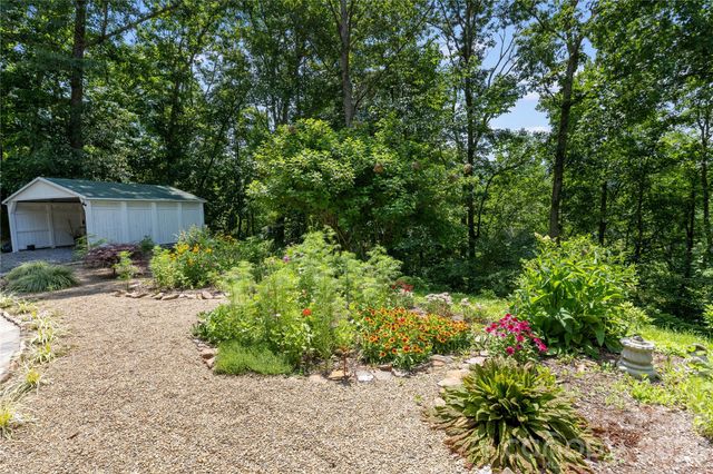 109 Paradise Circle, Clyde, NC 28721