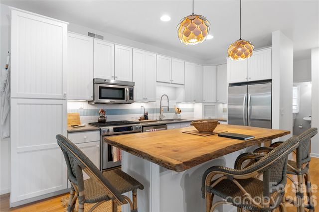 109 Paradise Circle, Clyde, NC 28721