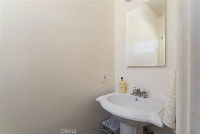 11746 Broadway Avenue, Whittier, CA 90601