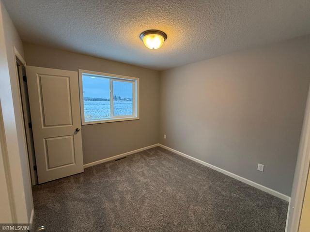 2827 Iverson Avenue NE, Saint Michael, MN 55376