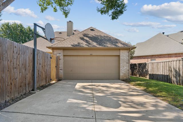 1616 Bar Harbor Drive, Flower Mound, TX 75028