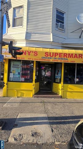 305 Park Avenue, Paterson, NJ 07504