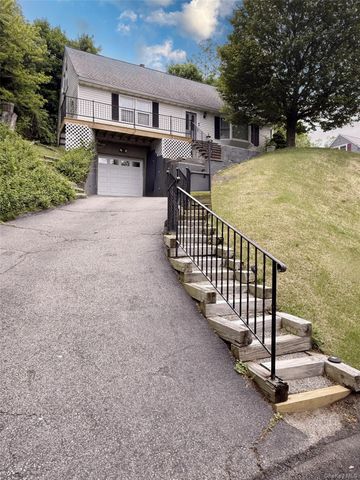 5 Meadowbrook Drive, Ossining, NY 10562