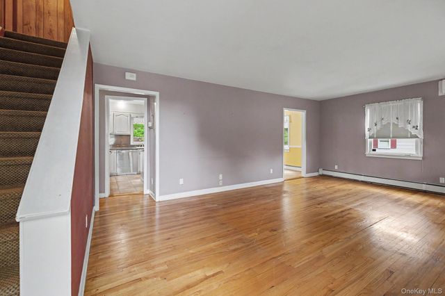 5 Meadowbrook Drive, Ossining, NY 10562