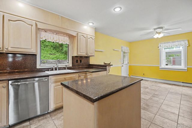 5 Meadowbrook Drive, Ossining, NY 10562