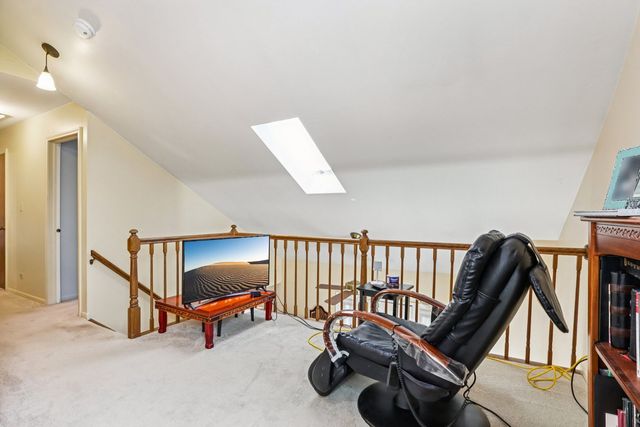 2547 College Hill Circle 404, Schaumburg, IL 60173