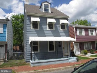 27 W PEARL STREET, Burlington, NJ 08016