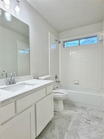 2214 Stoney Brook Drive, Deer Park, TX 77536