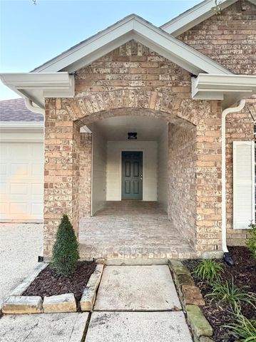 2214 Stoney Brook Drive, Deer Park, TX 77536