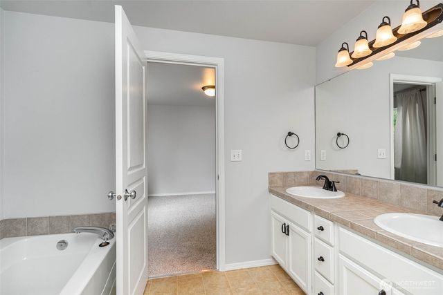 26143 242nd Court SE, Maple Valley, WA 98038