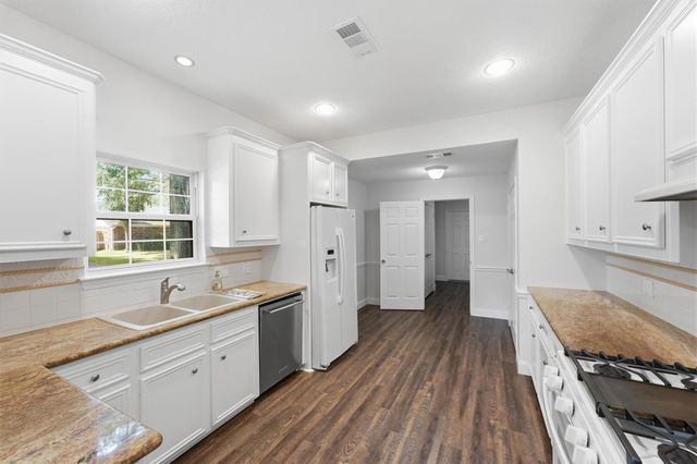 3734 Sweetbriar Drive, Pasadena, TX 77505