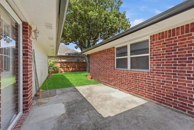 3734 Sweetbriar Drive, Pasadena, TX 77505