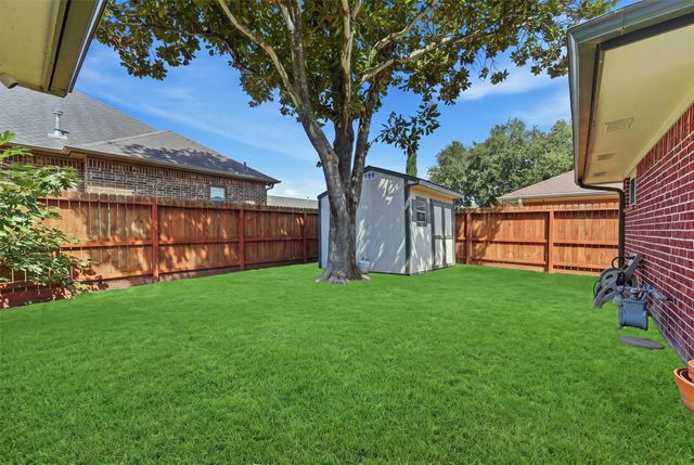 3734 Sweetbriar Drive, Pasadena, TX 77505