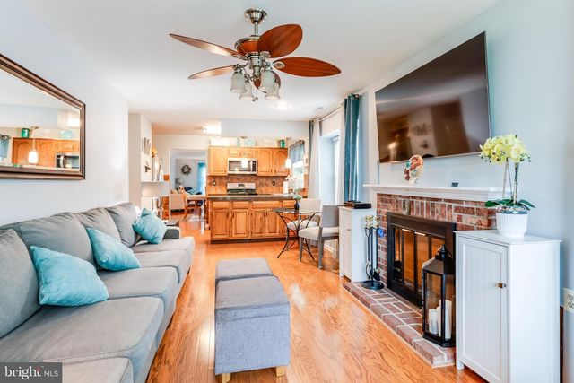 37 STRATFORD RD, Southampton, NJ 08088