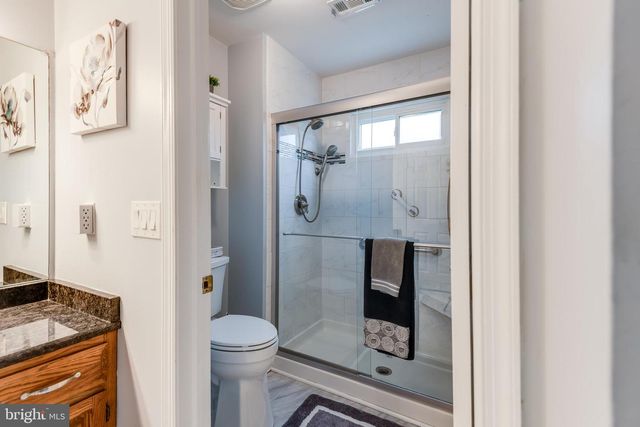 37 STRATFORD RD, Southampton, NJ 08088