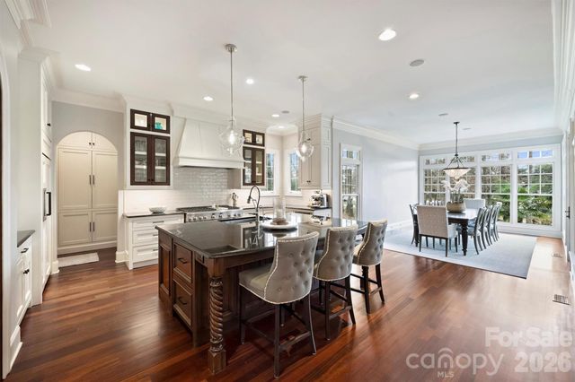 127 Heathland Lane, Mooresville, NC 28117