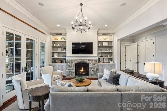 127 Heathland Lane, Mooresville, NC 28117