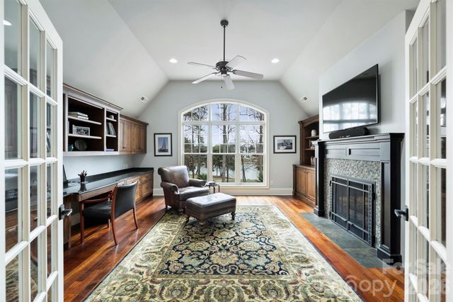 127 Heathland Lane, Mooresville, NC 28117