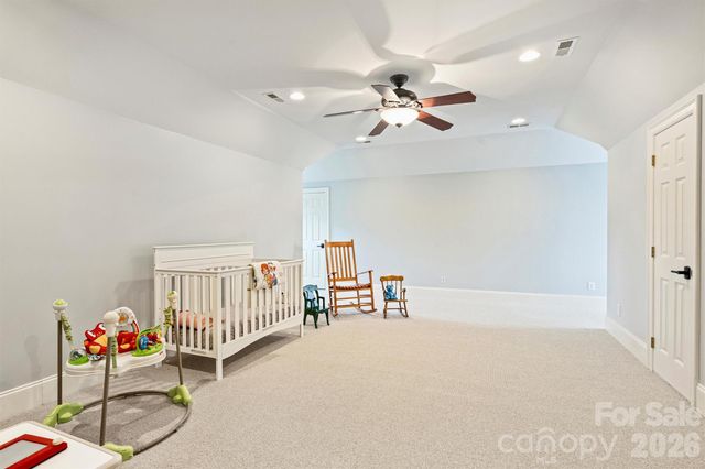 127 Heathland Lane, Mooresville, NC 28117