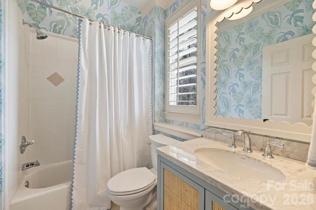 127 Heathland Lane, Mooresville, NC 28117