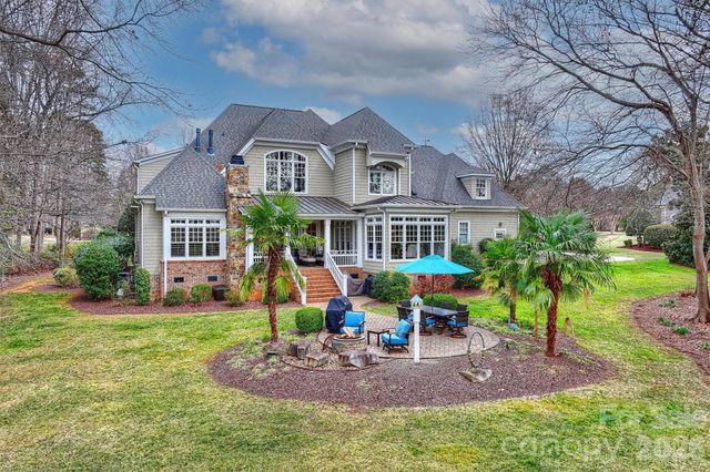 127 Heathland Lane, Mooresville, NC 28117