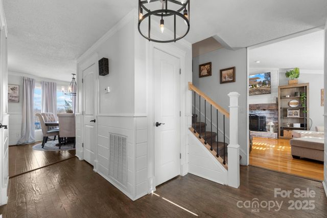 20 Meandering Way, Granite Falls, NC 28630