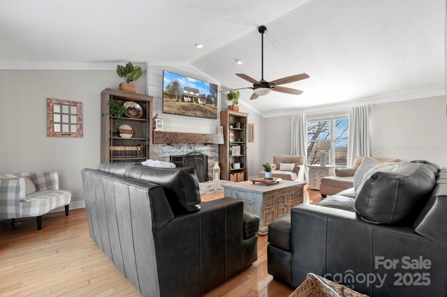 20 Meandering Way, Granite Falls, NC 28630