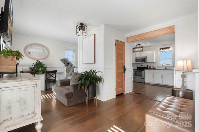 20 Meandering Way, Granite Falls, NC 28630