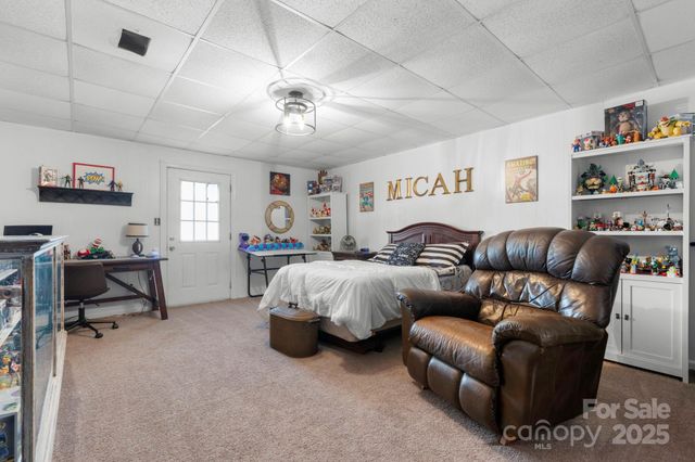 20 Meandering Way, Granite Falls, NC 28630