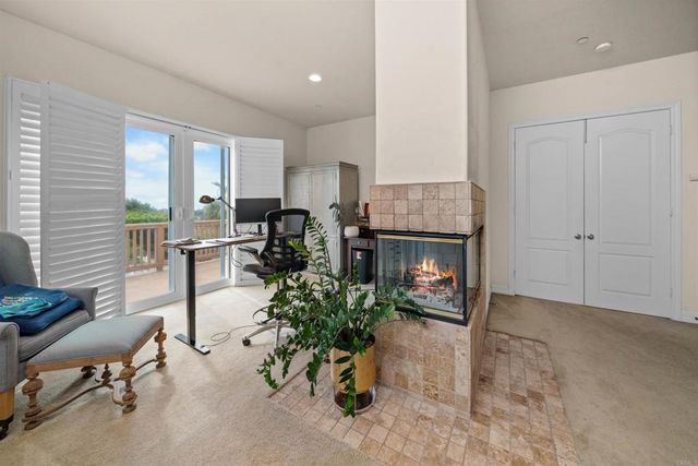 1546 Oak Ave, Carlsbad, CA 92008